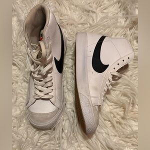 Nike Blazer Mid White Black Leather Sneakers Women’s 6.5Y / 8W Missing Insoles